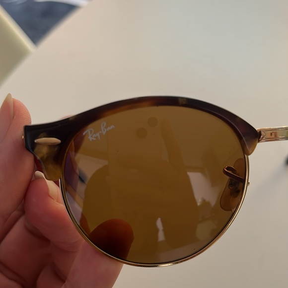Ray Ban Clubround Classics Tortoise Shell - Picture 3 of 3